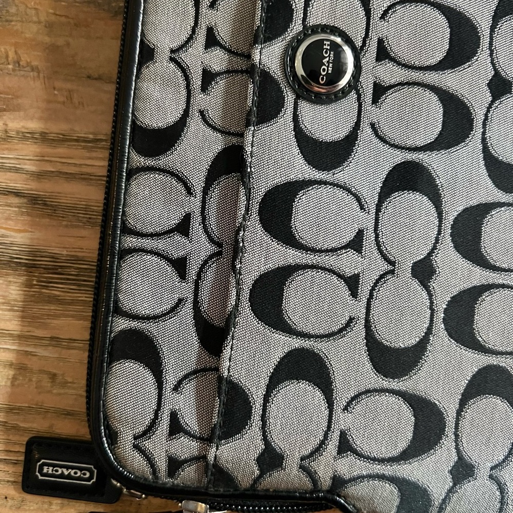 COACH Signature Black & Gray Laptop Sleeve - Picture 3 of 5